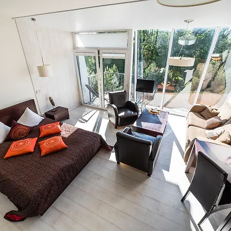 Апартаменты Residences By The Sea Паланга